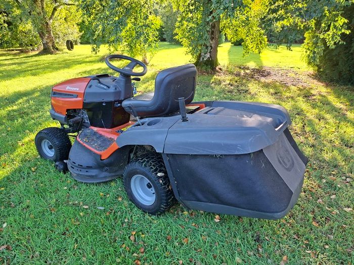 Ride On Lawnmower
