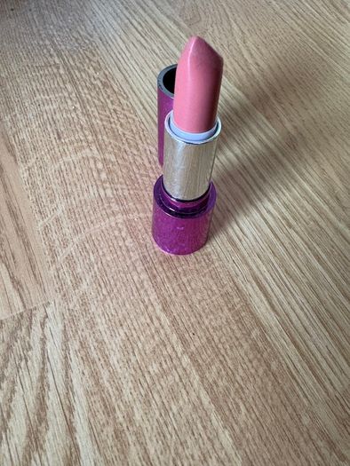 Wycon Lipstick