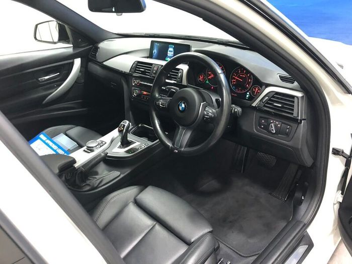 2015 BMW 330d M Sport Auto Alpine White