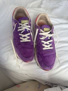 HOFF runners worn twice size 8