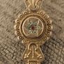 Antiquitie Victorian-style 9c Gold Broach. Image 6