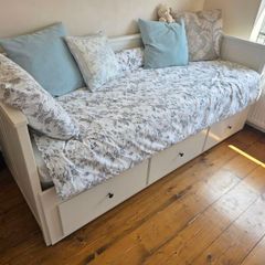 Hemnes IKEA Day Bed