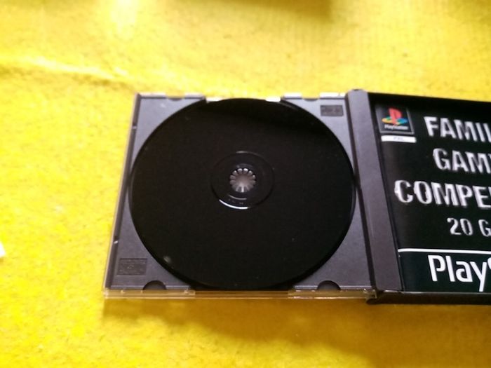 Family games compendium 20 games PlayStation1 Ps1 PlayStation 2 ps2 games Original