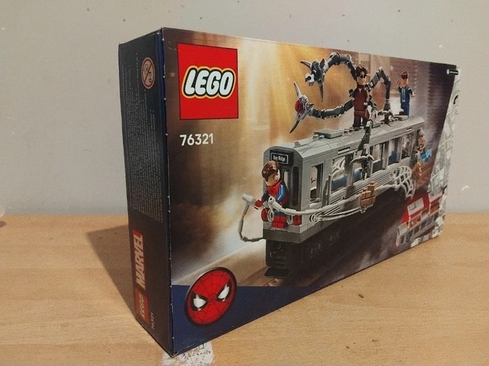 lego 76321 Spider-Man vs. Doc Ock Subway Train Scene