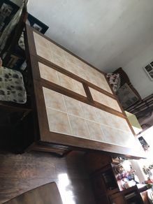 Table & chairs