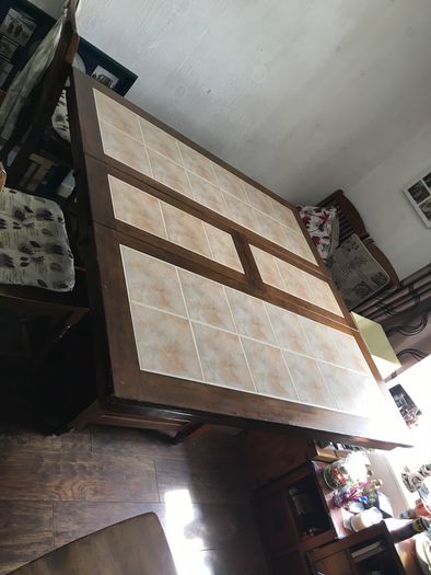 Table & chairs