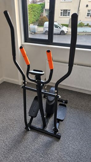 Body Sculpture E-Strider Cross Trainer