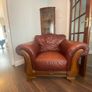 Couch and armchairs Image 3