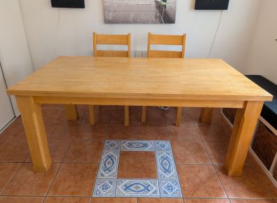 Dining Table and 6 Chairs