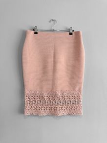 Pre Owned Primark Dusty Pink Ribbed Pencil Skirt with Crochet Lace Hem