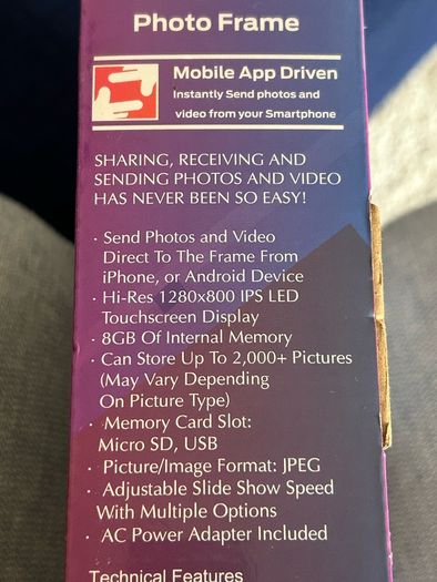 Digital photo frame
