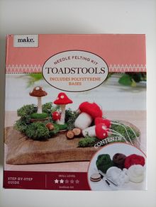 Needle Felting kit "toadstools"
