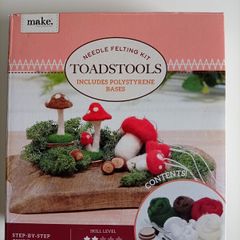 Needle Felting kit "toadstools"