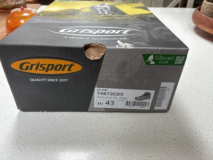 steel toe boots
