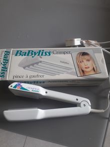 Babyliss hair crimper.