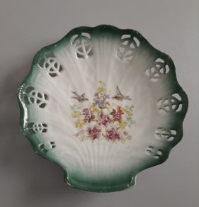 Antique Porcelain Shell Dish