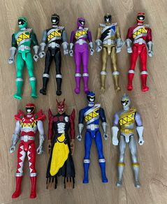 Power Rangers figures