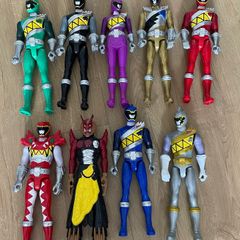 Power Rangers figures