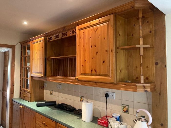 Pine kitchen in great condition