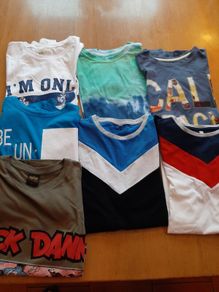 age 12-14 tshirt bundle. 7 tshirts