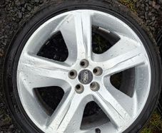 19" Ford Alloys with tyres
