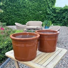 Set of 2 garden pots