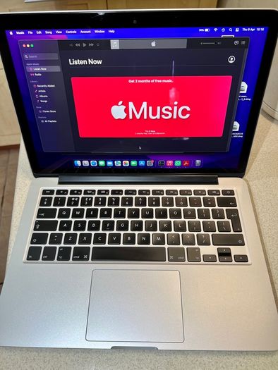 Apple MacBook Pro 13 2.7Ghz Dual core intel Core i5  16GB 1867 Mhz DDR3  250 SSD