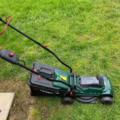 Cordless lawn mo Parkside