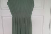 Light green dress