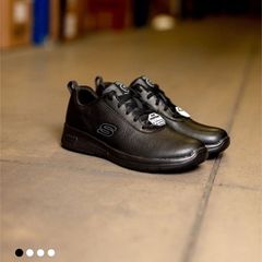 sketchers non slip work shoe