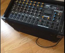 LEEM 8 channels stereo powered mixer