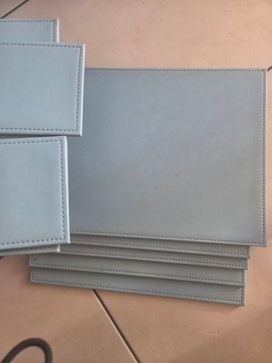 place mats and coasters 6 blue and grey