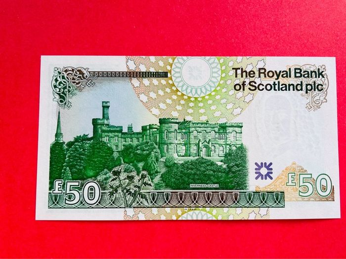 Scotland  50 Pounds   2005  PICK  367  LOW SERIAL NUMBER  ( Uncirculated )