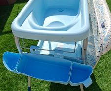 chicco baby bath and changing table