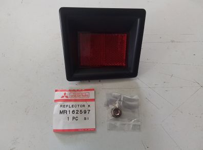 Mitsubishi Rear L/H Reflector.
