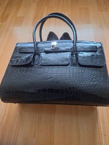 Hand Bag/Croc Black Grab Bag .. Price Drop