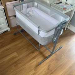 bedside crib