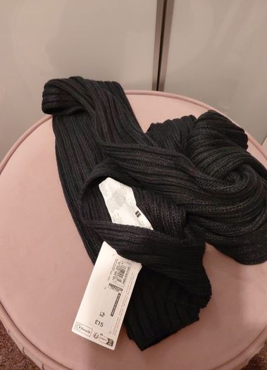 Marks and Spencer mens rib scarf with tags
