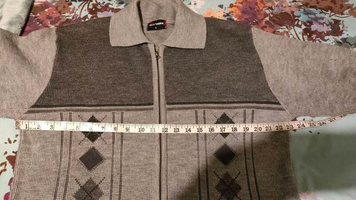 Guv'nors vintage style cardigan Size large Great condition Very retro