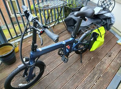 Kuma Folding E Bike in mint condition. Foot pump and bike lock also included