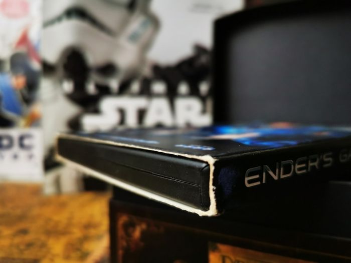 Ender's Game ! DVD ! With Lenticular Slipcase ! 2014 ! Sci-Fi Movie !