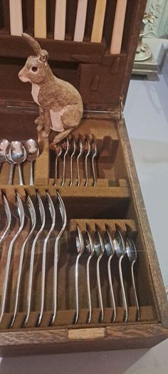 Canteen of Cutlery