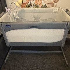 chicco next2me bedside crib with mattress and mattress topper