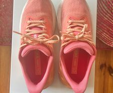 hoka runners