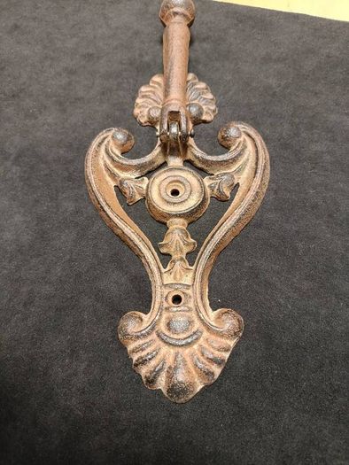 Vintage NICE  8 1/4 x 4 7/16 Large Cast Iron Door Knocker No Cracks