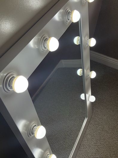 hollywood style mirror