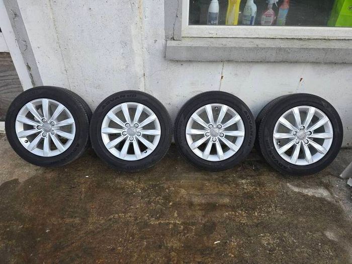 Genuine Audi 16" Alloy Wheels & Yokohama Advan dB V553 Tyres (205/55/R16)