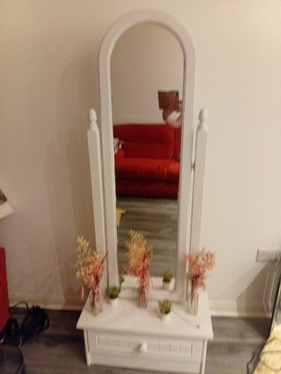mirror
