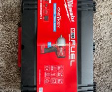Milwaukee M18 ONEFHIWF12-502X FUEL 18V 2 x 5.0Ah Li-Ion RedLithium Brushless Cordless ONE-KEY Impact Wrench