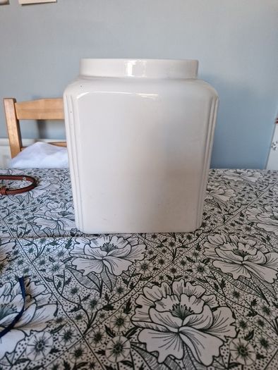 Large ceramic pot